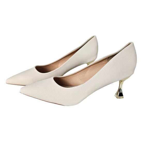 Elegant Womens Size 11 VenusCelia Pointed Toe Pumps Stiletto Gold Curved Heels - Picture 4 of 12